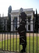 Fotografía de fachada de la ESMA
